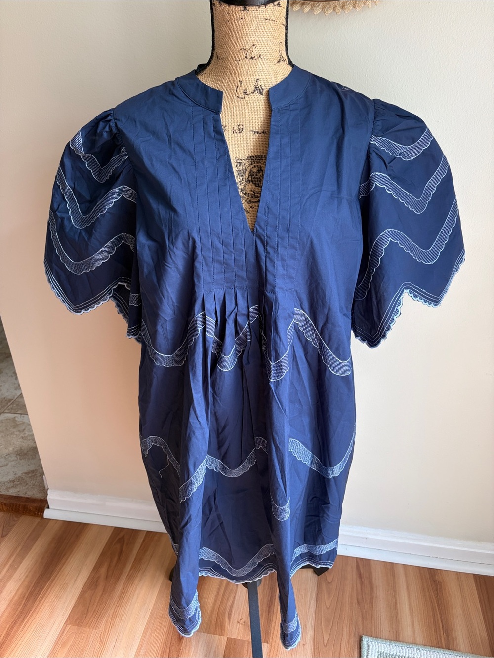 Hyacinth House Tuckernuck Weston Navy Embroidered Mini Dress - Picture 5 of 12